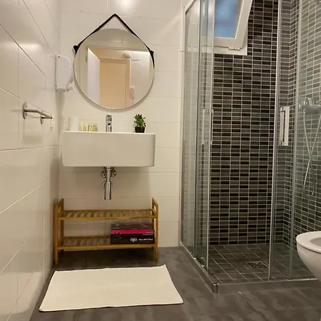 Usandizaga Apartment, Second Line Beach, Free Parking Apartamento