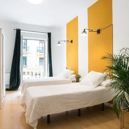 Usandizaga Apartment, Second Line Beach, Free Parking 公寓 圣塞瓦斯蒂安